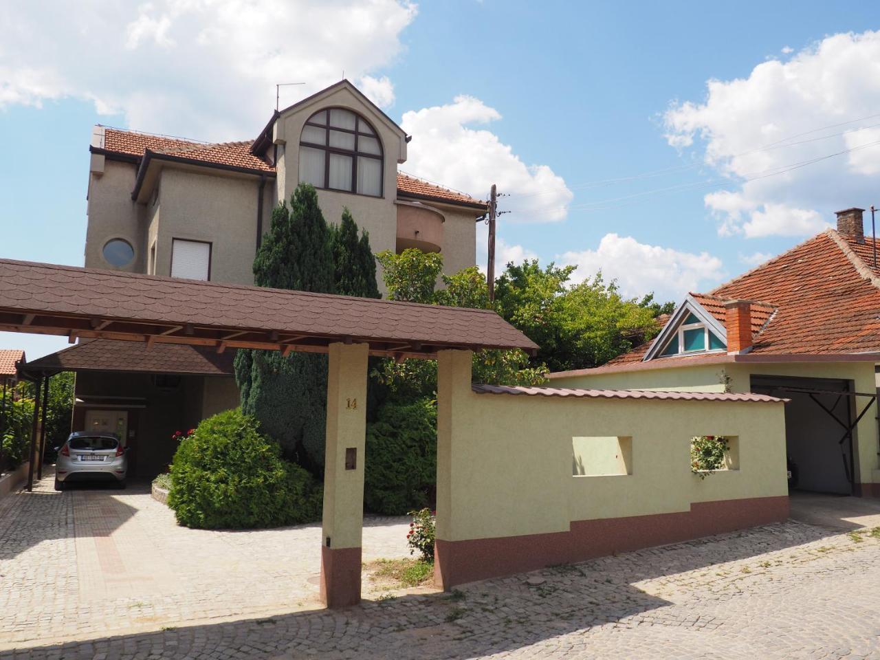 Guest House Stefanovic Враня Екстериор снимка