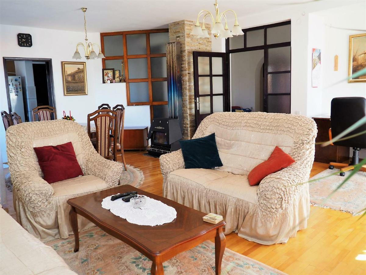 Guest House Stefanovic Враня Екстериор снимка