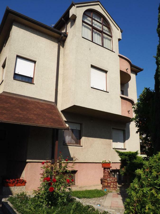 Guest House Stefanovic Враня Екстериор снимка