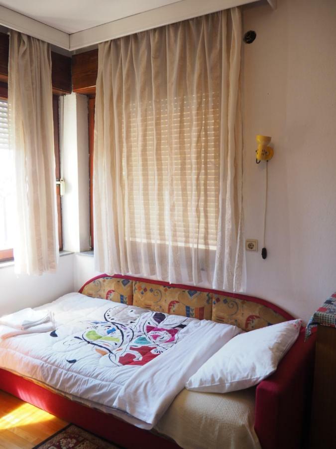 Guest House Stefanovic Враня Екстериор снимка